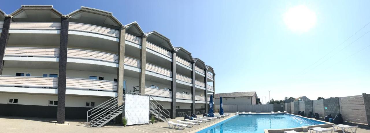 Lazurit Family Hotel ラズルネ エクステリア 写真